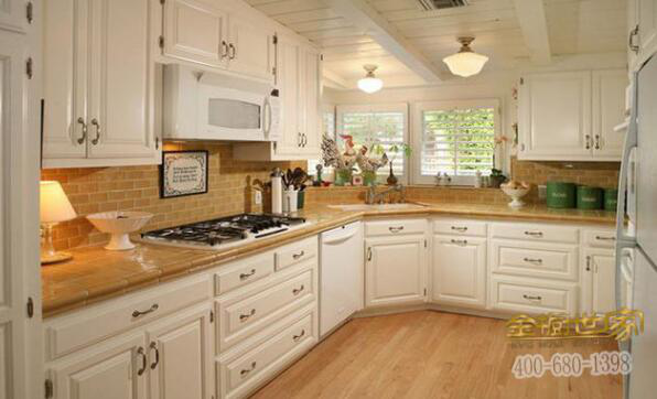 瞧一瞧這些偶像明星家廚房的裝修，你也值得擁有和明星一樣的廚房